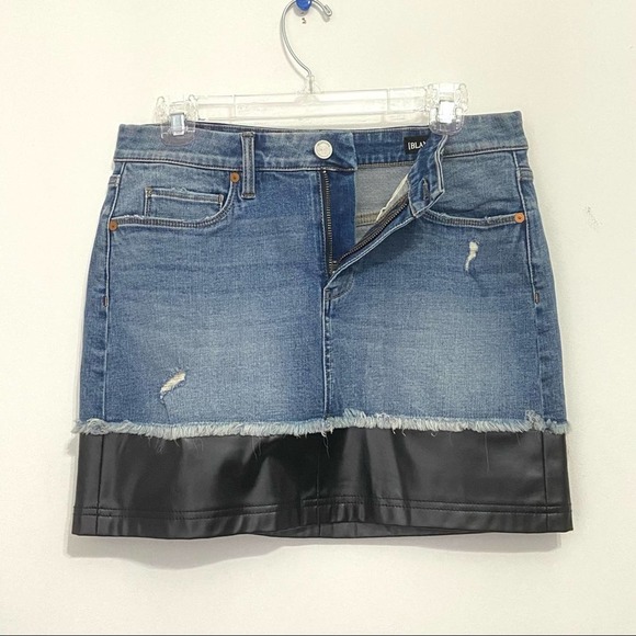 BLANK NYC Distressed Denim and Black Faux Leather Stretchy Mini Skirt Size: 27 - Picture 3 of 12